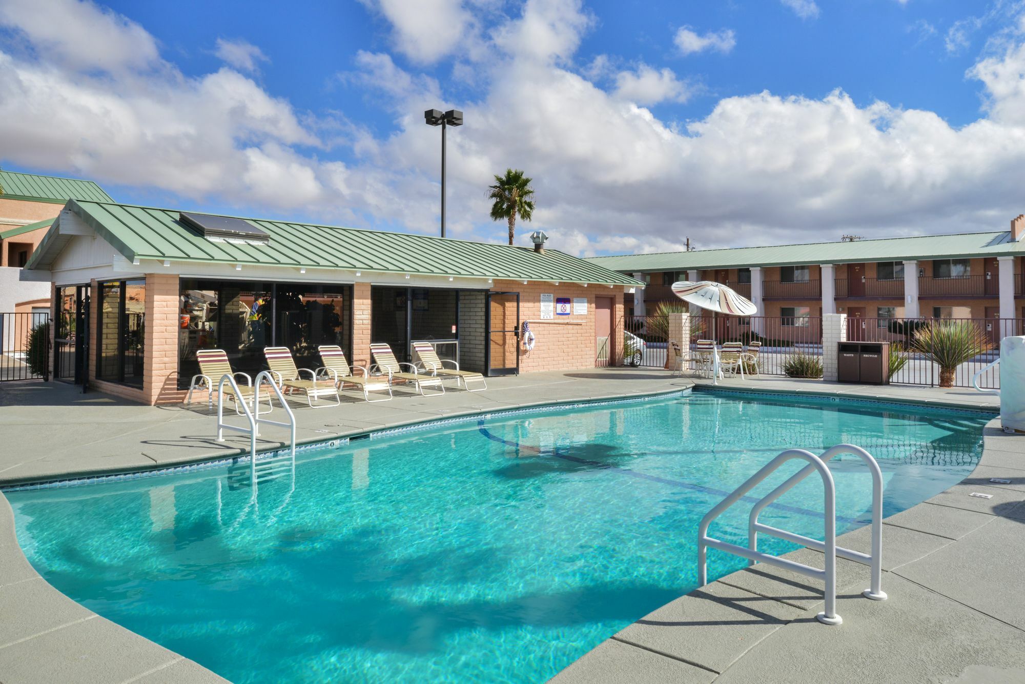 Best Western Plus King'S Inn And Suites Kingman Zewnętrze zdjęcie